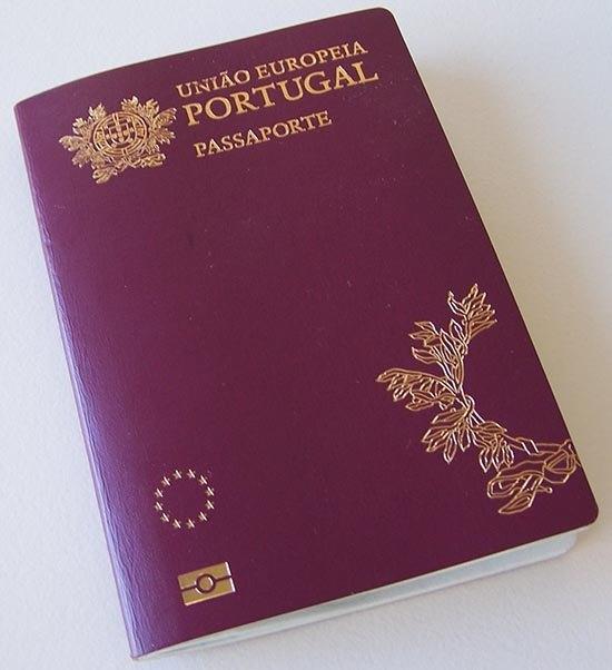 Registered Portuguese passport